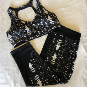 Fabletics 3/4 Legings & Matching Sports Bra